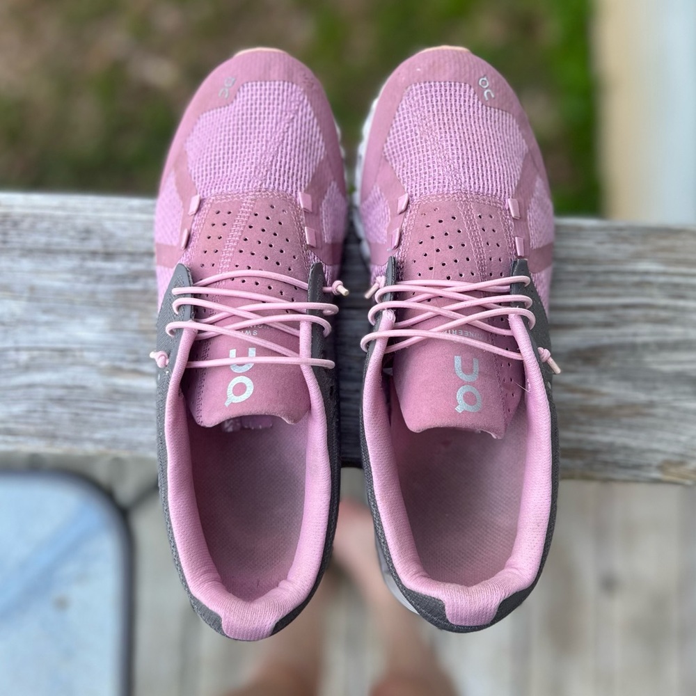 Womens On Cloud Shoes